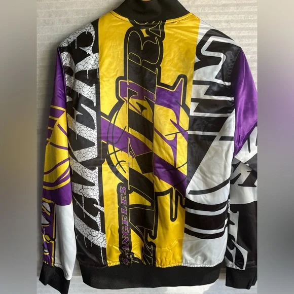 LA Lakers NBA Jacket Pro Standard Mens Medium Black Mashup Satin Bomber - Picture 6 of 11